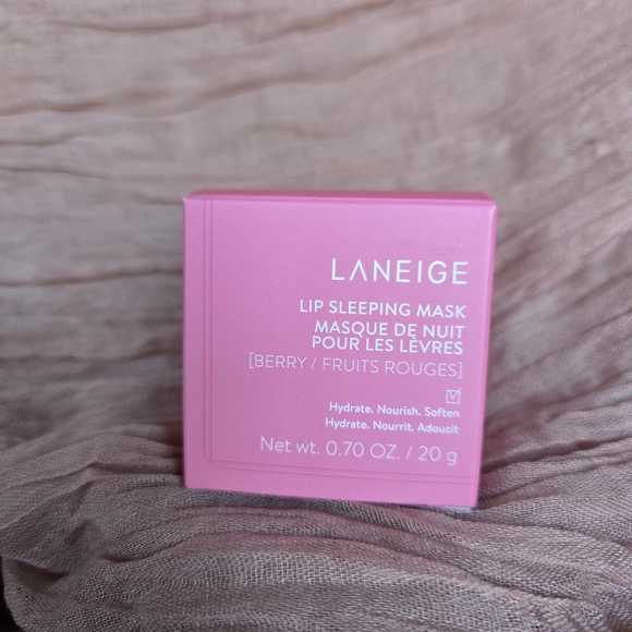 LANEIGE Other - LANEIGE Lip Sleeping Mask In Berry